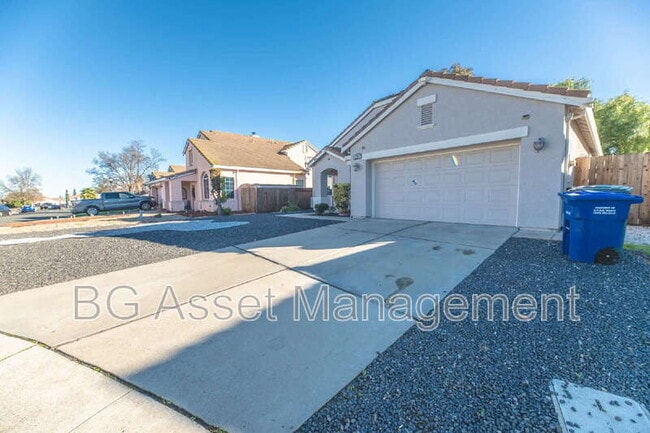 Building Photo - 295 Avalon Cir