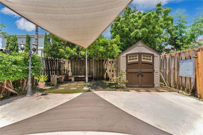 Building Photo - 10975 SW 246th St