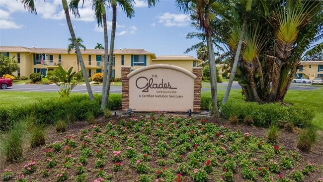 Primary Photo - 96 Glades Blvd