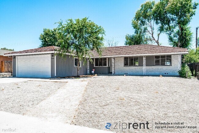 Primary Photo - 4 br, 2 bath House - 5200 Elbert Way, Sacr...