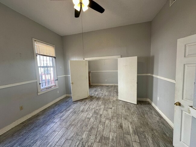 Building Photo - 1 BED | 1 BATH | PRIVATE BACK PATIO | WEST...