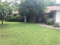 Building Photo - 8103 Exmoor Dr