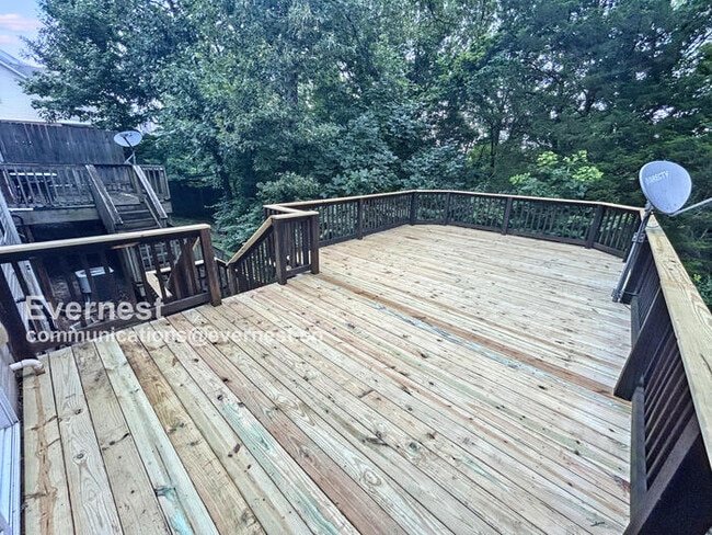 Building Photo - 520 Pippin Dr