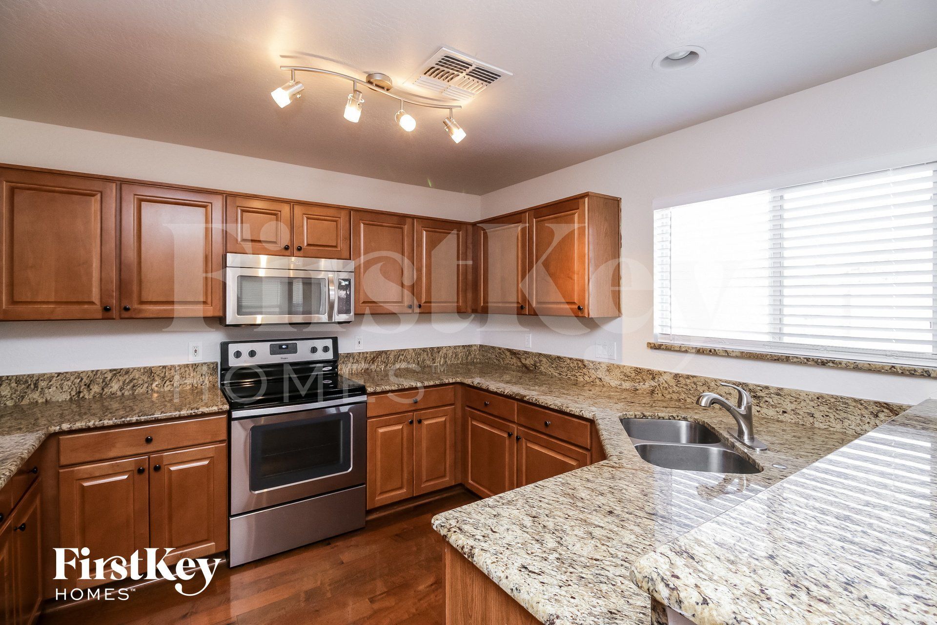 Building Photo - 31315 N Shale Dr