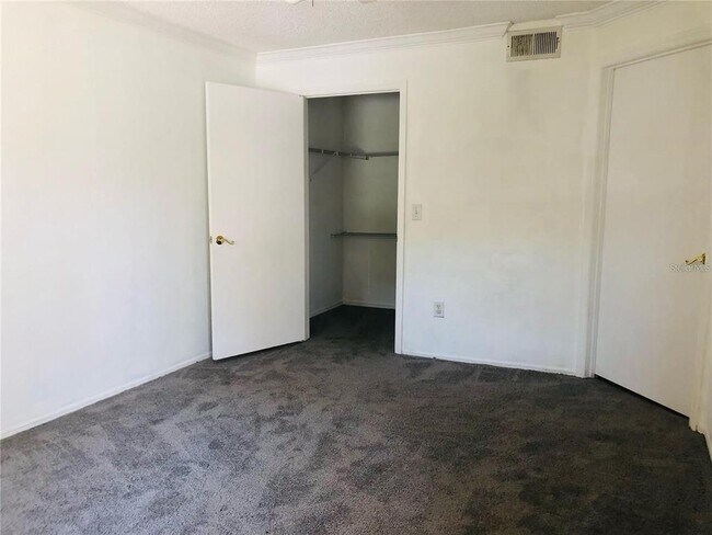 Building Photo - 2200 Key W Ct