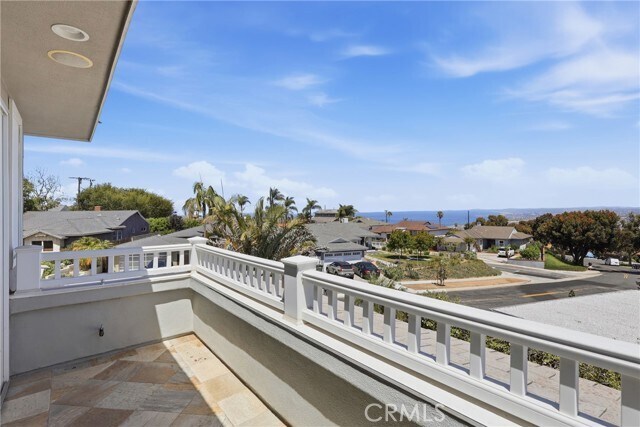 Building Photo - 628 Via Monte Doro