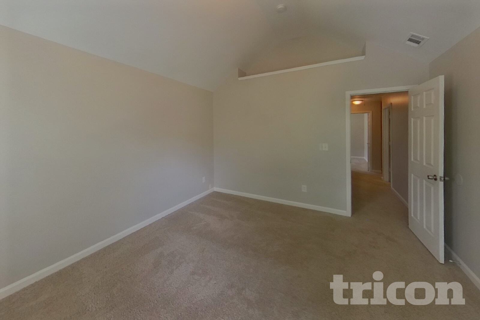 Building Photo - 15 Silver Willow Walk