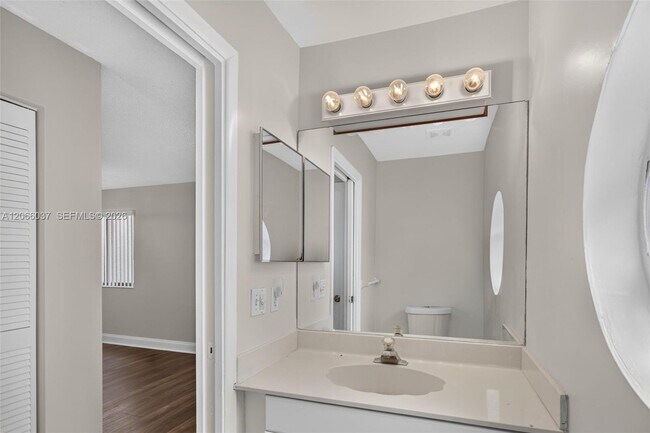 Building Photo - 587 NW 38th Ave