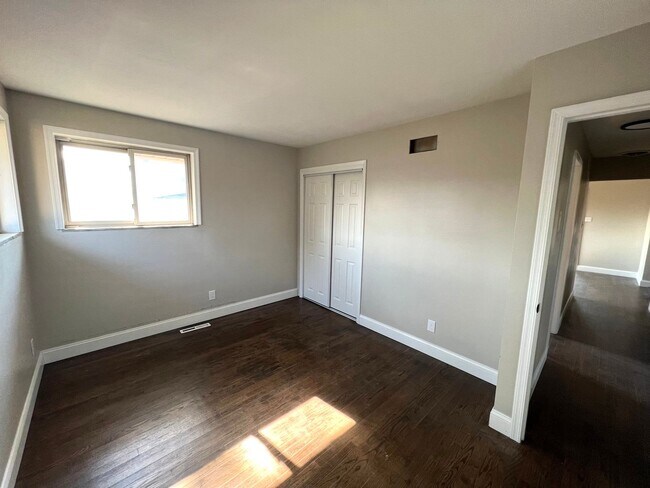 Building Photo - Stunning 3 Bed 1.5 Bath ranch available for rent in East Allentown