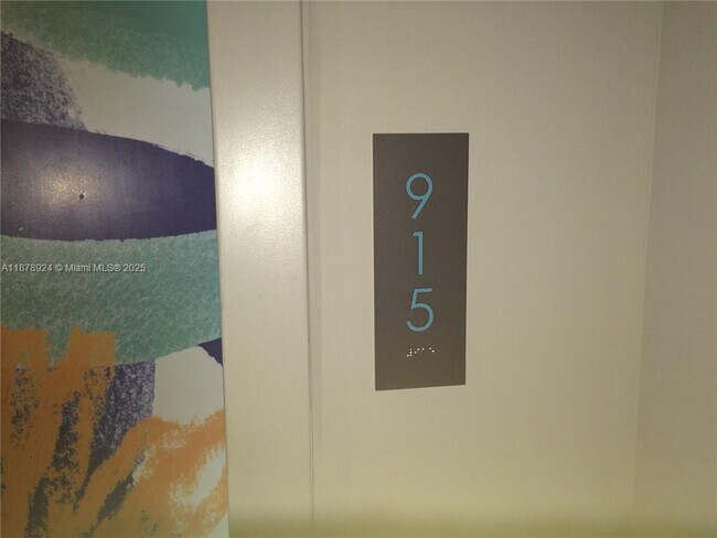 Primary Photo - 4250 Biscayne Blvd