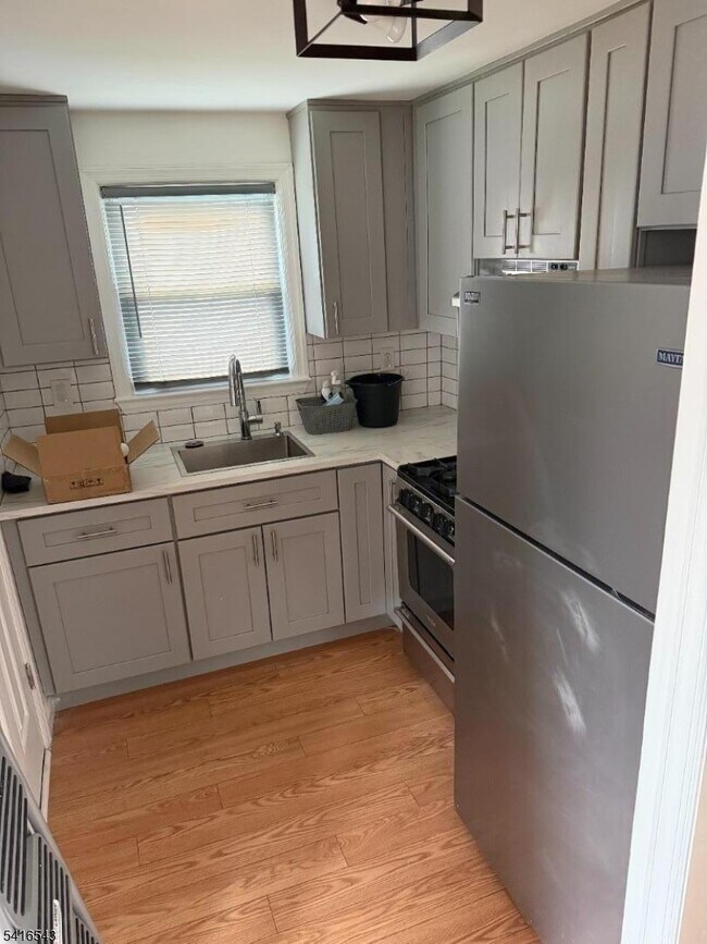 Building Photo - 401 E Front St