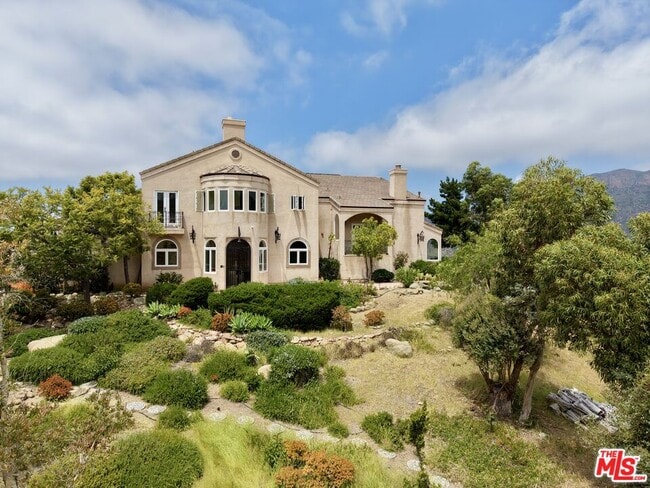 Building Photo - 10827 Pacific View Dr