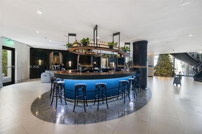 Building Photo - 1100 West Ave