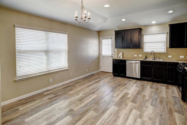 Building Photo - 319 Wildcat Dr