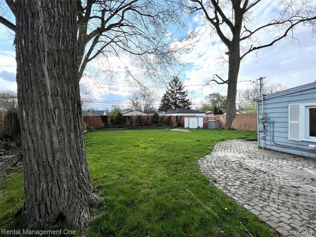 Building Photo - 7531 Inkster Rd