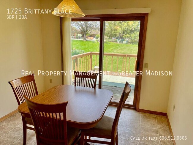 Building Photo - 1725 Brittany Pl