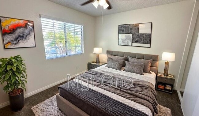 Building Photo - 23097 Mansfield Ln