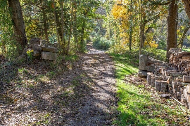 Building Photo - 82 Fowler Rd