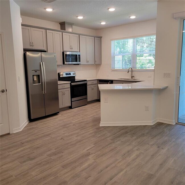 Building Photo - 3088 Via Sienna Cir