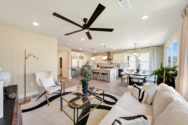 Building Photo - 2151 W Solo Wy