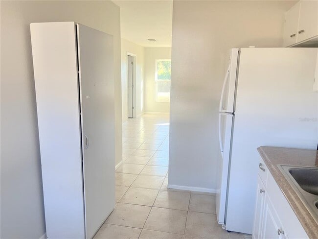 Building Photo - 9264 Anita Ave