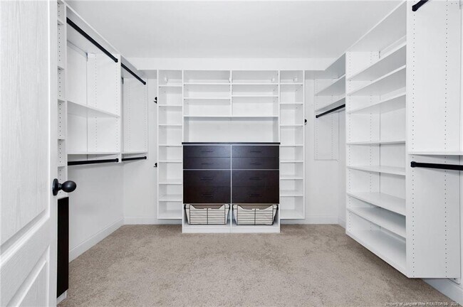 Building Photo - 110 Pinecrest Dr