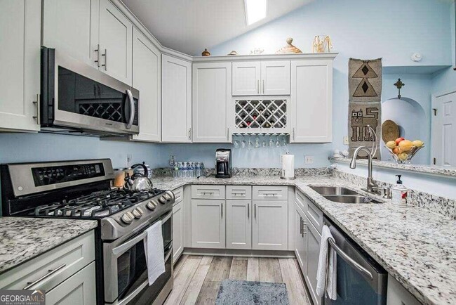 Building Photo - 1488 Cottage Dr NW