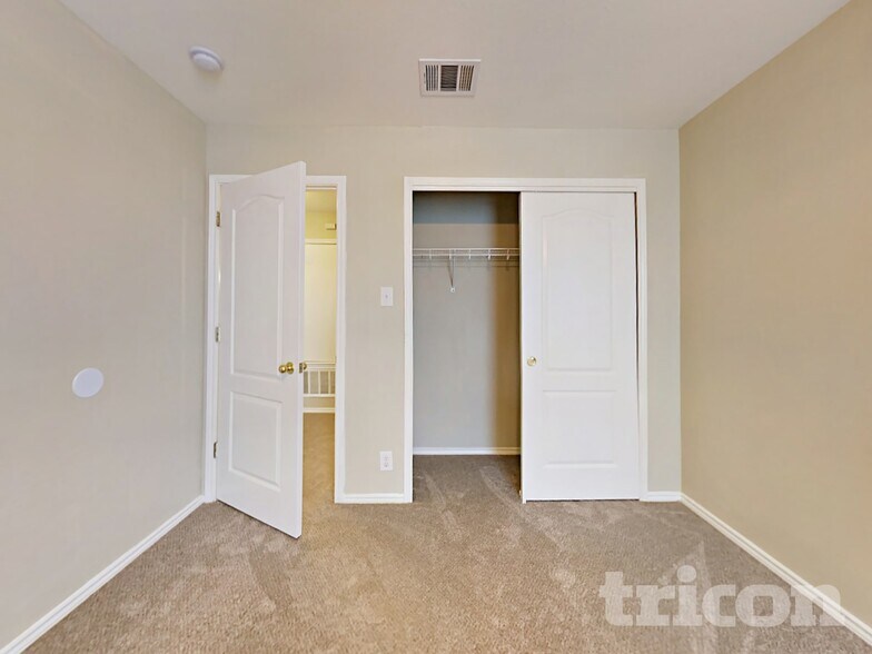 Building Photo - 6620 Richland Pl