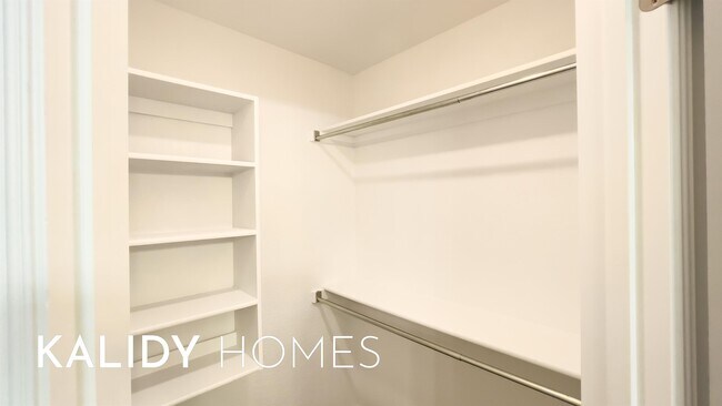 Building Photo - 9317 Apple Dr