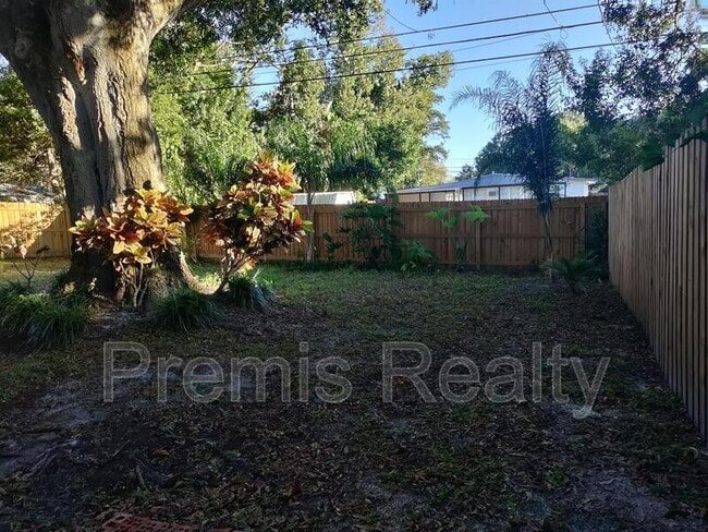 Building Photo - 6764 297th Ave N