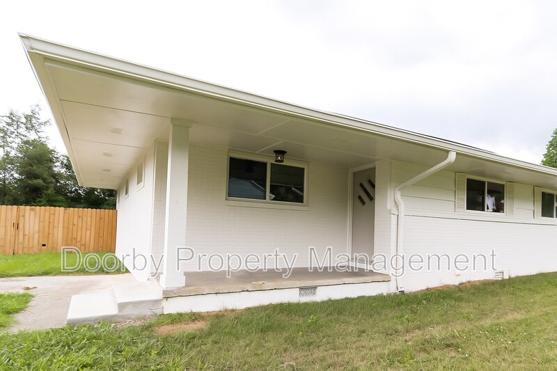 Primary Photo - 4134 Bennett Rd