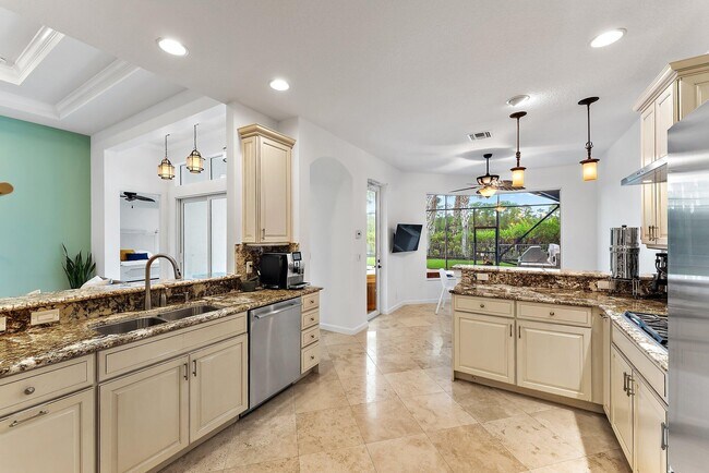 Building Photo - 236 Carina Dr