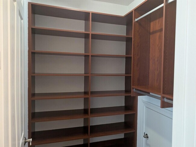 Building Photo - 8247 NW 120th Way