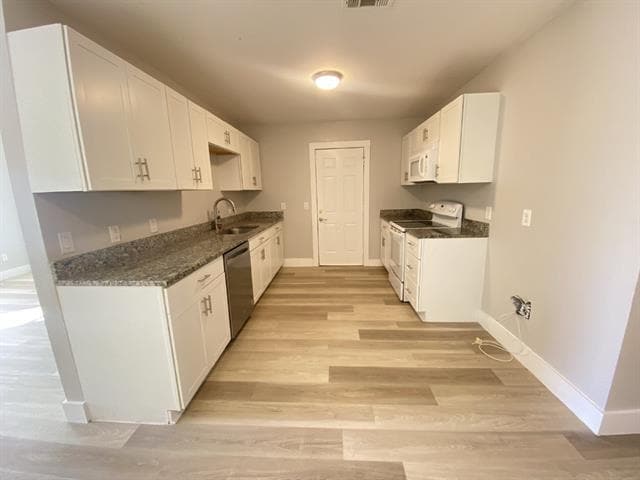 Building Photo - 5125 Sunshine Dr