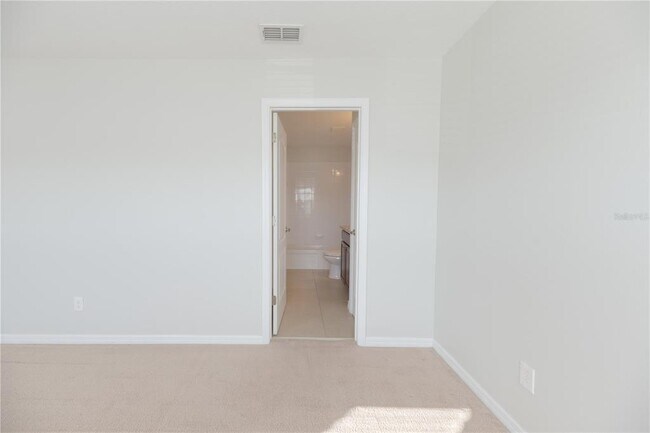 Building Photo - 600 Northern Way