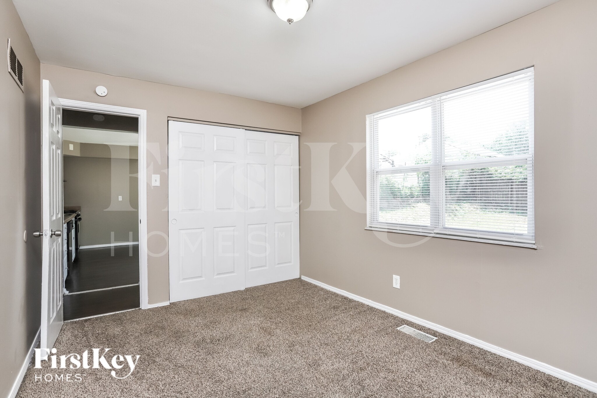 Building Photo - 9963 Meadow Ave