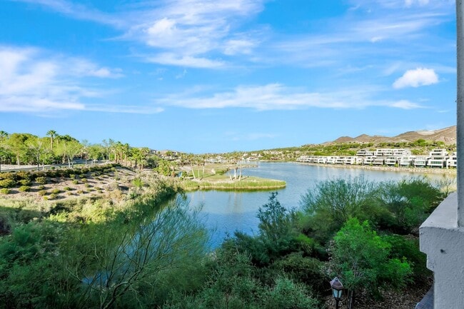 Building Photo - Lakefront Resort Living with Stunning Views in Lake Las Vegas!