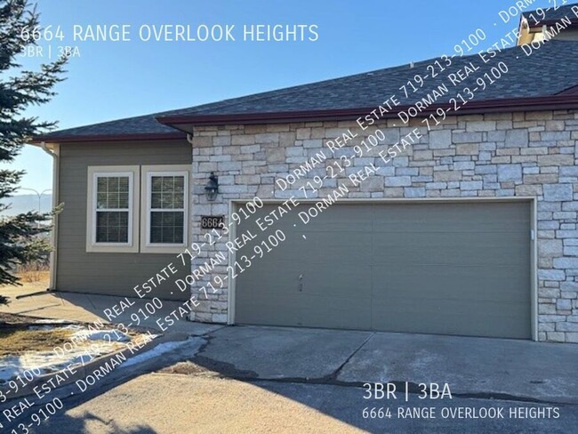 Building Photo - Beautiful 3 Bedroom Townhome