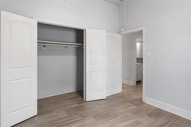 Building Photo - 8406 Willowbrook Dr