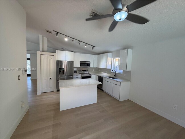 Building Photo - 7971 NW 186th Terrace