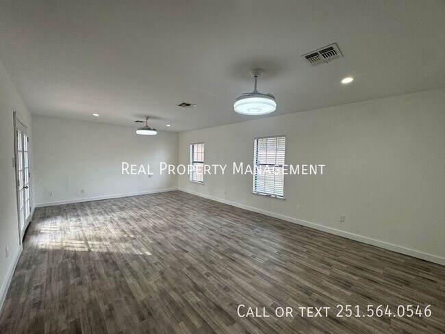 Building Photo - 6017 Mission Hills Ct