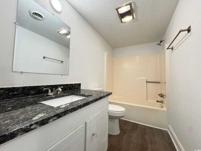 Building Photo - 91 Freedom Way