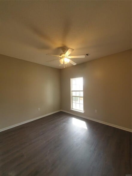 Building Photo - 239 Pine Meadows Cir
