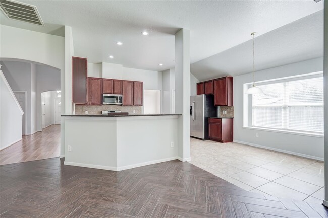 Building Photo - 18823 Elm Square Ct