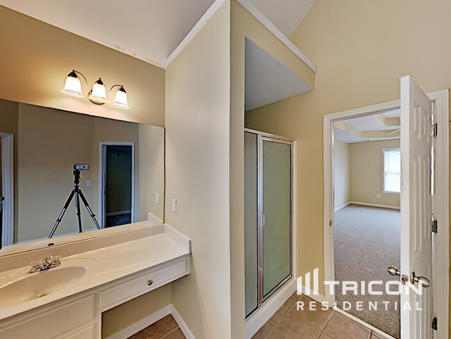 Building Photo - 5156 Heritage Oaks Ct