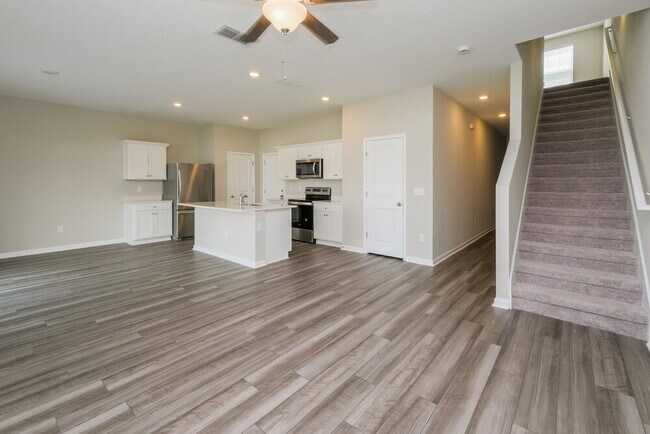 Building Photo - 835 Kings Pine Ct