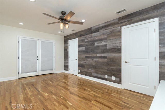 Building Photo - 5124 N Maywood Ave