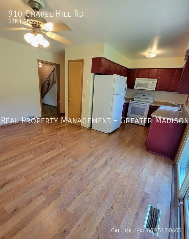 Building Photo - Private Corner Lot Duplex in Quiet Neighbo...