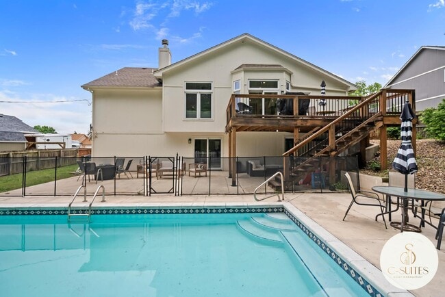 Building Photo - 1709 NW 33rd Pl