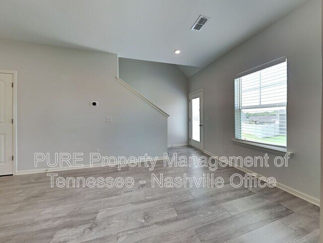 Building Photo - 400 Zeffer Ct